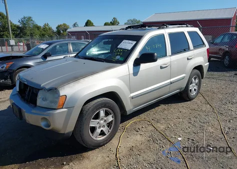 2007 Jeep Grand Cherokee Laredo z USA, uszkodzony, nr VIN 1J8HS48P97C526909